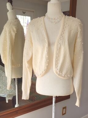 Cream Pearl-Embellished Women's Cropped Cardigan by